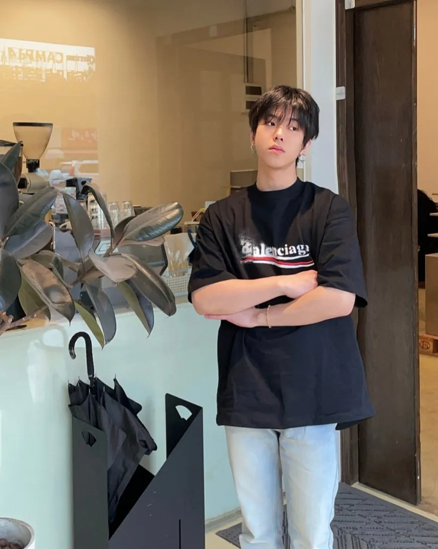 P80✨🔥 BALENCIAGA Paris lettering printed short-sleeved T-shirt, custom-woven and dyed 280g combed cotton heavyweight fabric, zero color difference in thread, perfect details, different from the current version on the market, welcome to compare, Same Style for men and women, must-sell in the picture above Color: White Black Size: 1 2 3 4